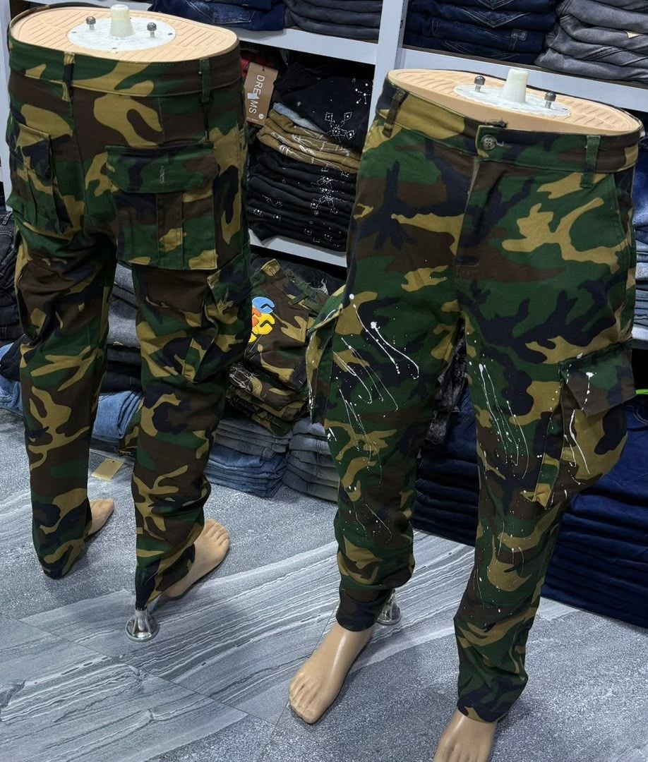 Camouflage Paint Splatter Cargo Pants - Men's Jeans in Kumasi